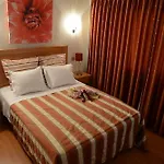 Dom Lourenco Hotel