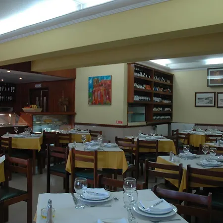 Otel Dom Lourenco 2*