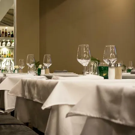 Dom Lourenco Otel 2*